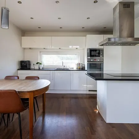 Cozy, Private Sauna House In Apartment Parnu